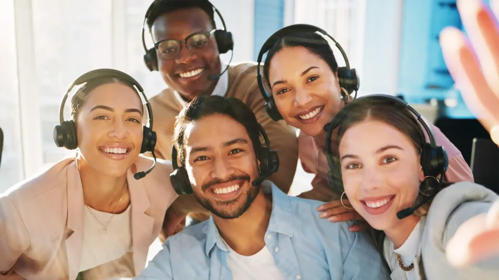 image representing globalmeet's live assist options for self-service webcasting